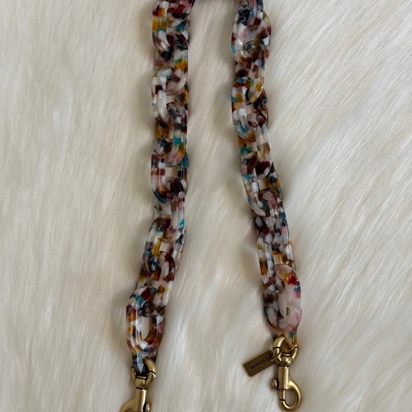 Coach Short Chain Strap With Recycled Resin - Picture 3 of 7